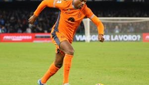 意媒：邓弗里斯在荷兰接受治疗 德弗里恢复合练能出战乌迪内斯